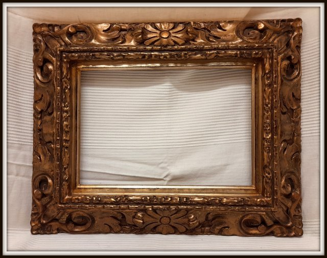 008.2023 Rama hiszpańska. In 37 x 25,5 cm , Out 56 x 45 cm